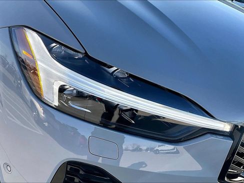 New 2026 Volvo XC60 B5 Plus w/ Climate Package AWD/4WD image 31