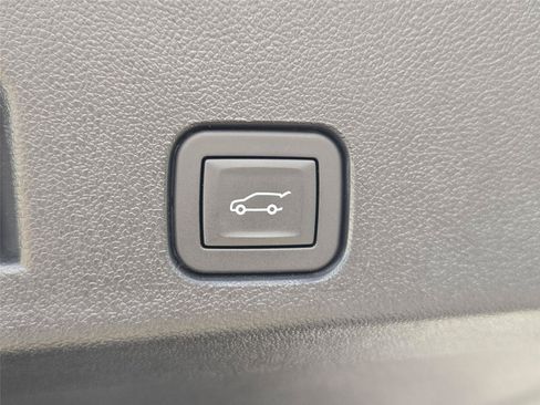 Used 2025 GMC Acadia Denali w/ LPO, Floor Liner Package AWD/4WD image 31