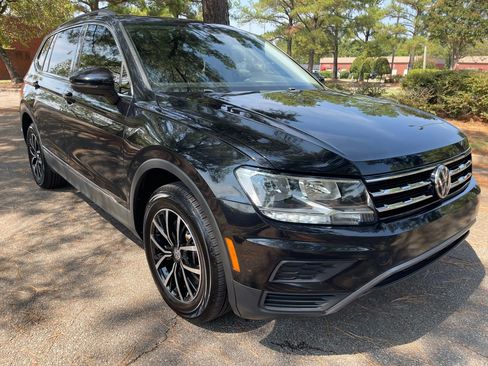 Used 2021 Volkswagen Tiguan SE image 7