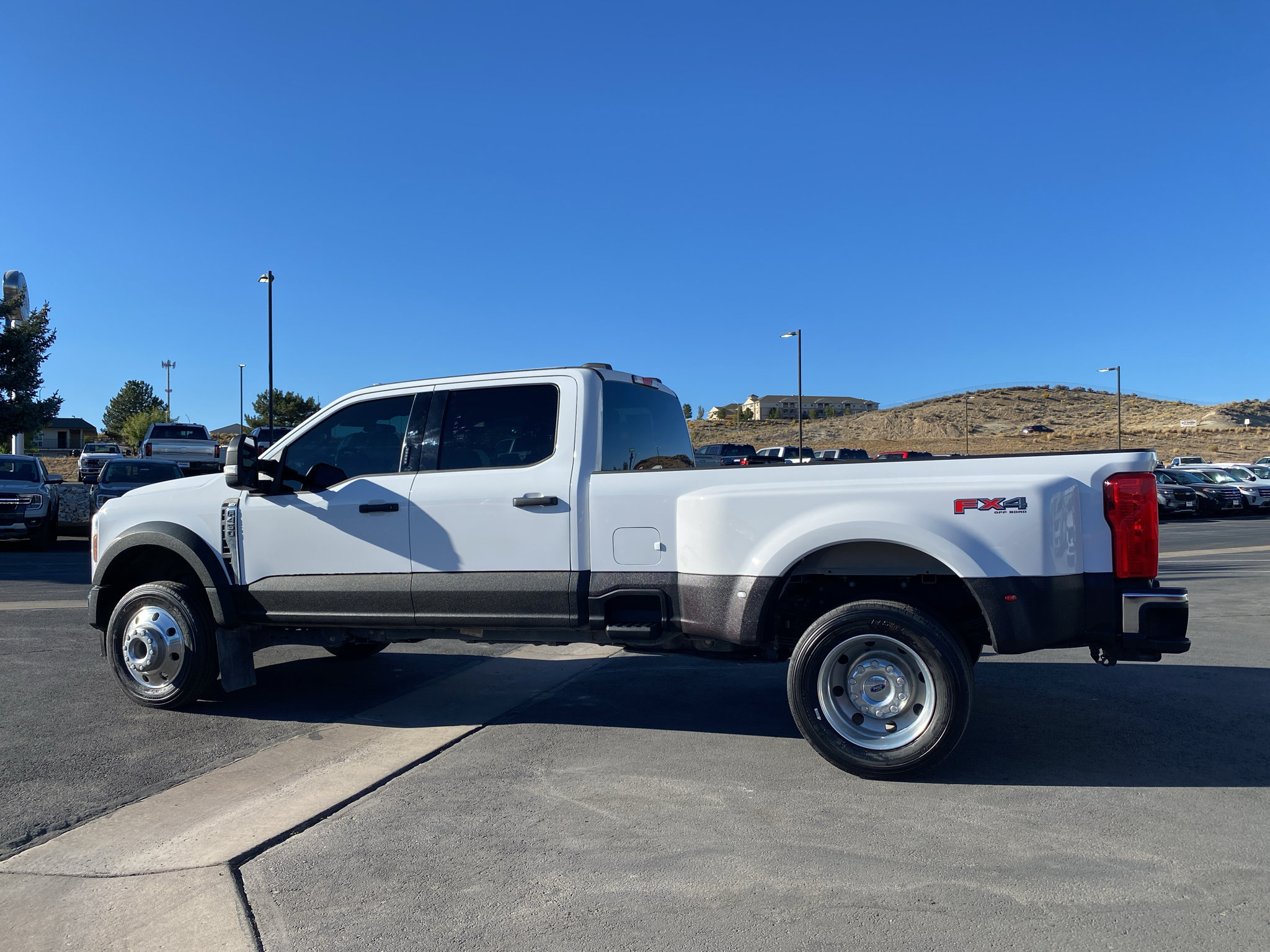Used 2024 Ford F450 XLT w/ FX4 Off-Road Package AWD/4WD image 31