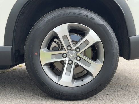 Used 2025 Honda Pilot EX-L image 41