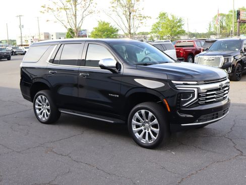 Used 2025 Chevrolet Tahoe Premier image 2