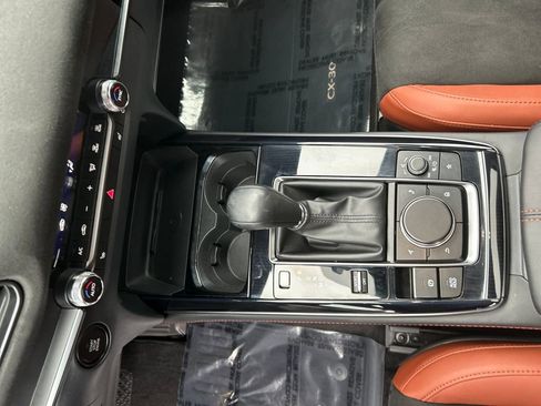 Used 2025 MAZDA CX-30 Carbon image 18