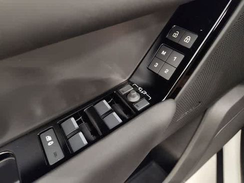 New 2026 Land Rover Range Rover Velar S AWD/4WD image 39