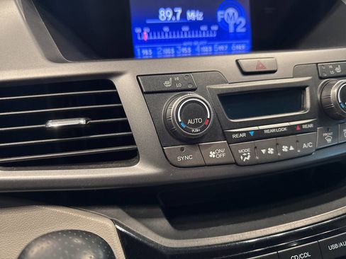 Used 2011 Honda Odyssey EX-L image 37