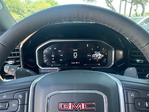 New 2026 GMC Sierra 1500 SLT AWD/4WD image 10