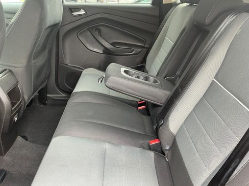 Used 2015 Ford Escape SE image 12