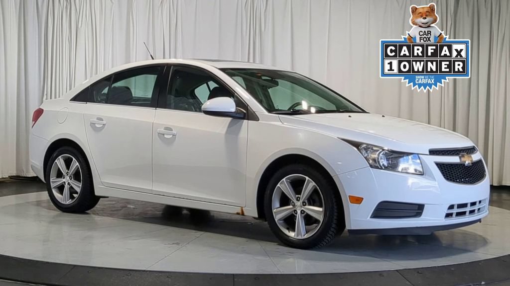 Used 2013 Chevrolet Cruze LT FWD image 2