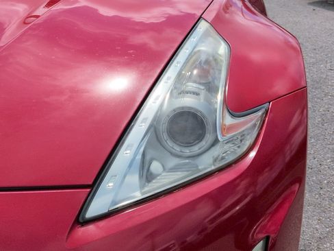 Used 2017 Nissan 370Z Coupe RWD image 10