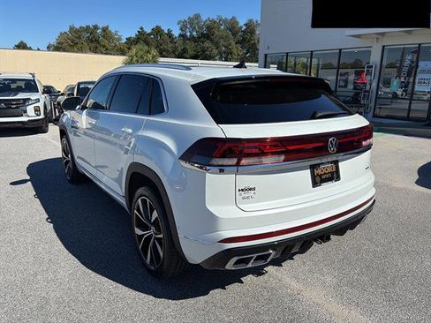 New 2026 Volkswagen Atlas Cross Sport SEL Premium R-Line image 4