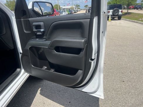Used 2018 Chevrolet Silverado 1500 LT RWD image 37