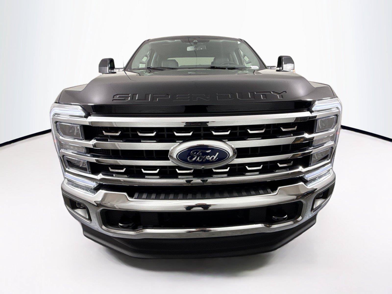 Used 2026 Ford F250 Lariat AWD/4WD image 9