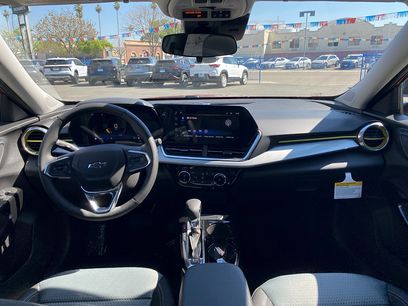 New 2026 Chevrolet Trax LT w/ Sunroof Package