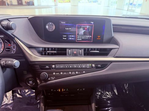 Certified 2020 Lexus ES 350 w/ Premium Package image 22