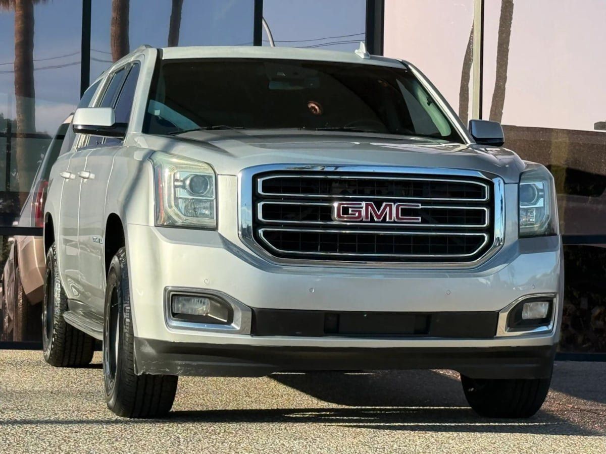 Used 2016 GMC Yukon XL SLT w/ Open Road Package RWD image 18