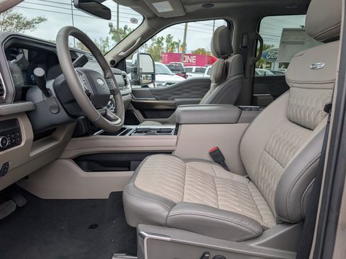 New 2026 Ford F450 Platinum image 17