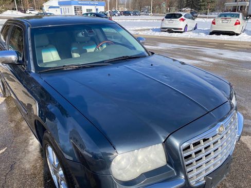 Used 2008 Chrysler 300 C w/ Protection Group II image 22