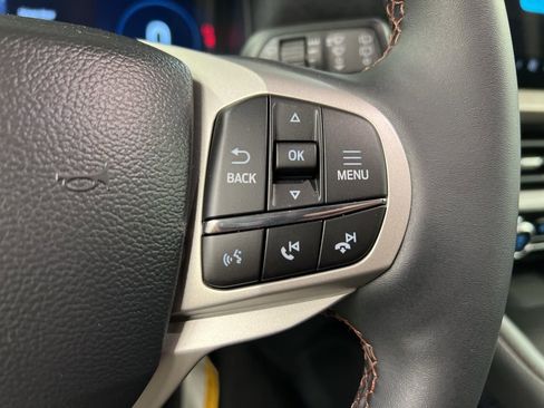 New 2026 Ford Explorer Active w/ Active Comfort Package image 19