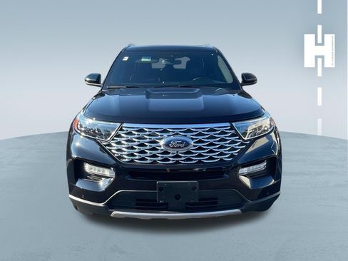 Used 2020 Ford Explorer Platinum AWD/4WD image 2