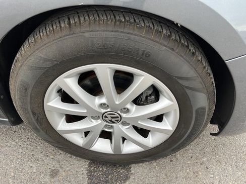 Used 2014 Volkswagen Jetta SE image 23