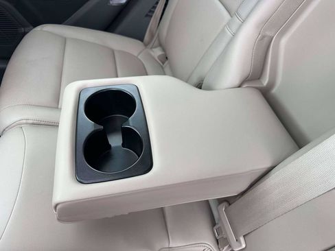 Used 2022 Lincoln Corsair AWD w/ Premium Package image 11