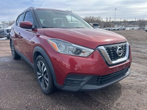 Used 2018 Nissan Kicks SV image 7