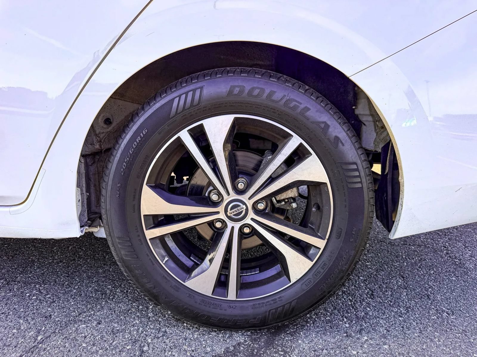 Used 2023 Nissan Sentra SV FWD image 34