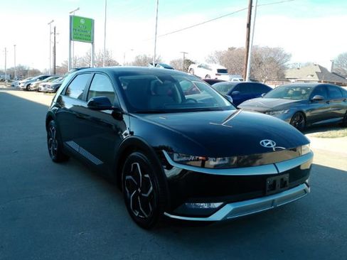 Used 2023 Hyundai Ioniq 5 SE image 4