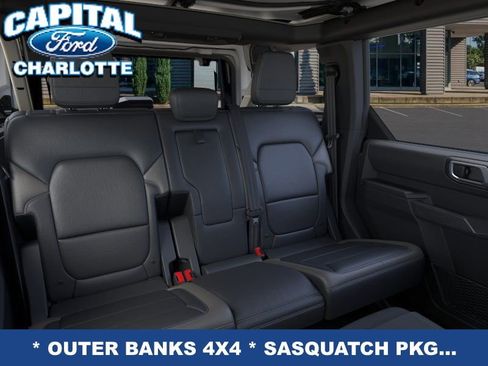 New 2026 Ford Bronco Outer Banks w/ Sasquatch Package image 13