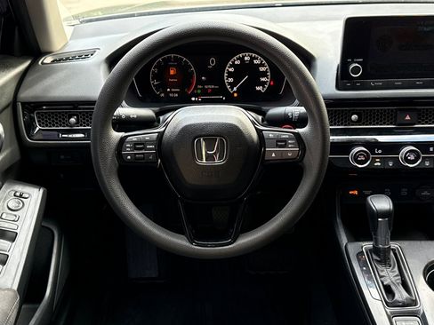Used 2025 Honda Civic LX image 17