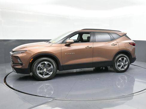 Used 2023 Chevrolet Blazer LT w/ Sound & Technology Package image 5