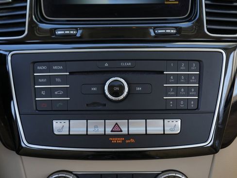 Used 2018 Mercedes-Benz GLE 350 4MATIC w/ Premium 1 Package image 41