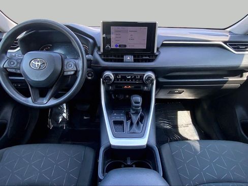 Used 2024 Toyota RAV4 XLE FWD image 16