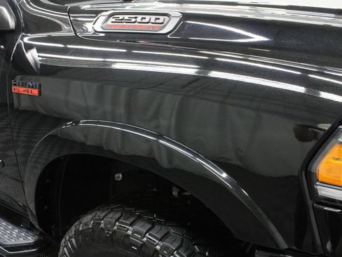 Used 2022 RAM 2500 Laramie AWD/4WD image 32