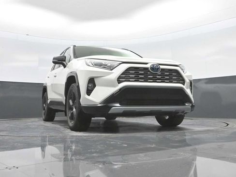 Used 2019 Toyota RAV4 XSE w/ Carpet Mat Package AWD/4WD image 40