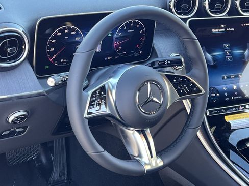 New 2026 Mercedes-Benz GLC 300 4MATIC image 21