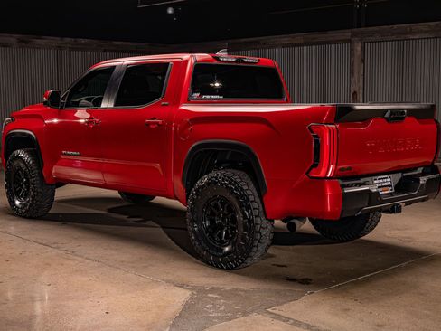 Used 2025 Toyota Tundra SR5 w/ Advanced Technology Package image 7