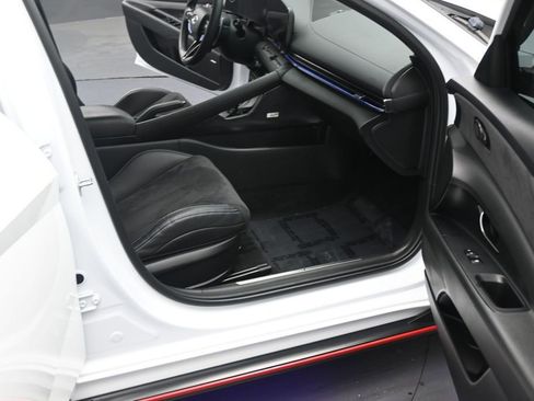 Used 2023 Hyundai Elantra N FWD image 16