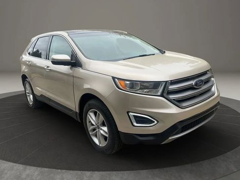 Used 2017 Ford Edge SEL w/ Equipment Group 201A AWD/4WD image 3