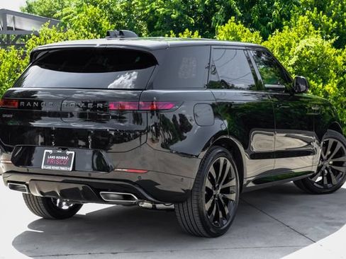 New 2026 Land Rover Range Rover Sport Dynamic SE AWD/4WD image 11