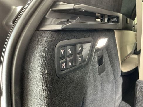 Certified 2022 BMW X7 xDrive40i w/ M Sport Package image 35