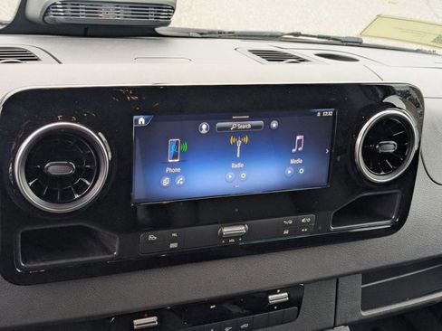 New 2025 Mercedes-Benz Sprinter 2500 image 8