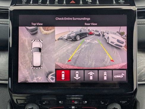 Used 2024 Jeep Grand Cherokee Limited w/ Luxury Tech Group II image 33