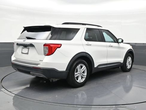 Used 2020 Ford Explorer XLT w/ Equipment Group 202A RWD image 5