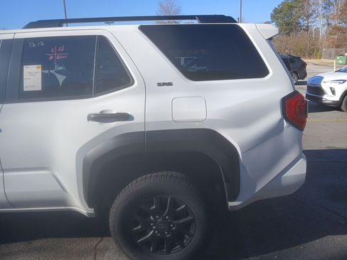 Used 2025 Toyota 4Runner SR5 image 5