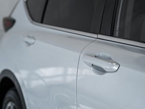 Used 2021 Honda CR-V Touring image 18