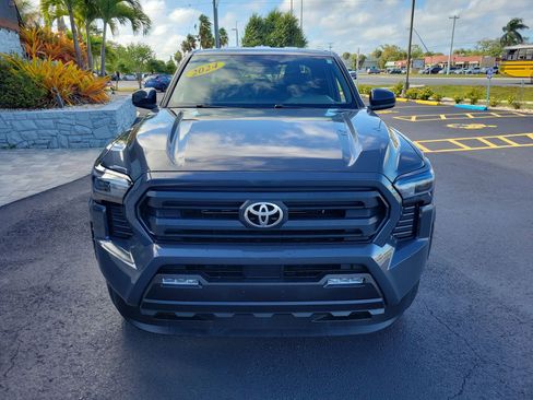 Used 2024 Toyota Tacoma SR5 AWD/4WD image 4