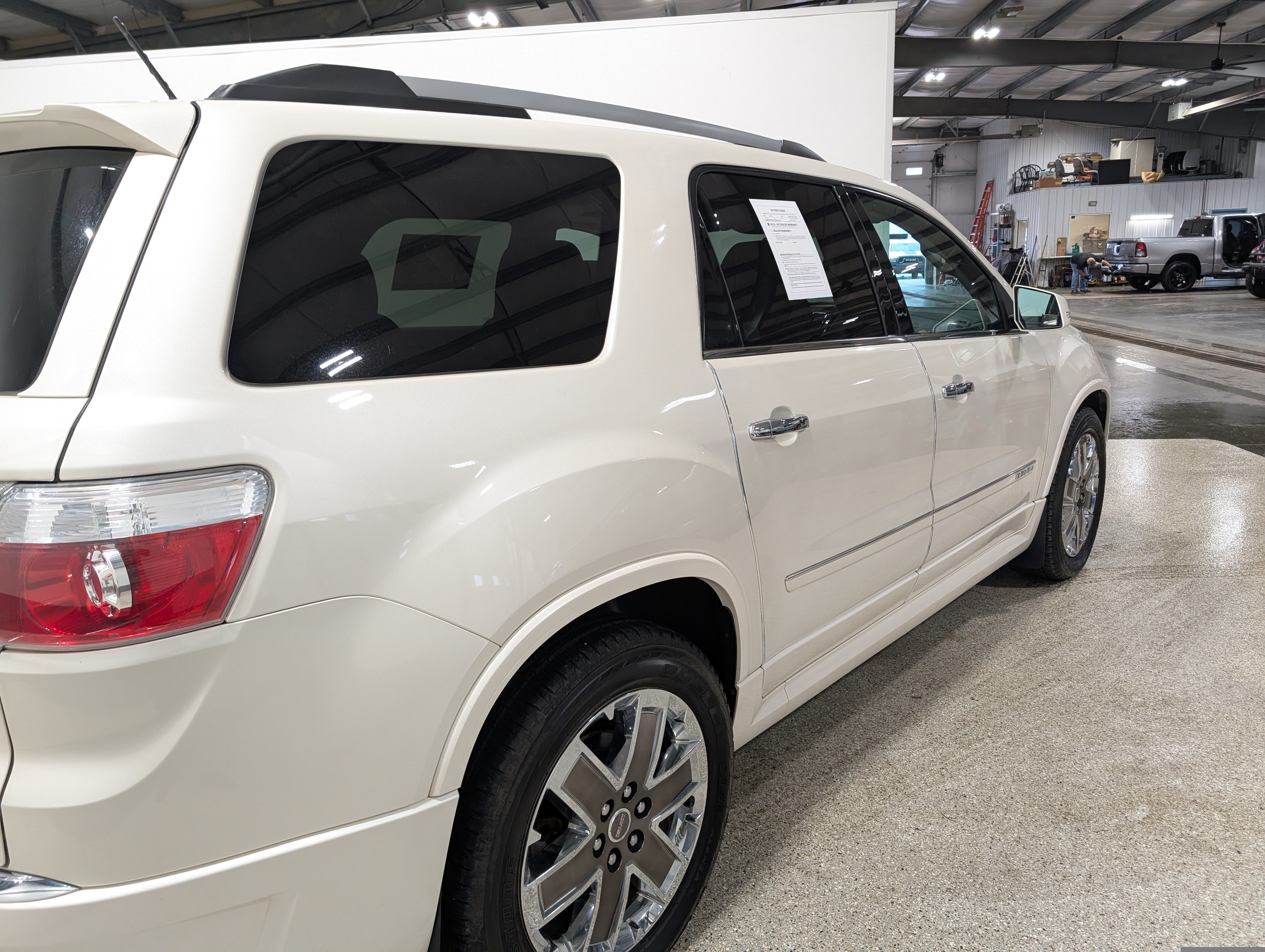 Used 2011 GMC Acadia Denali AWD/4WD image 3