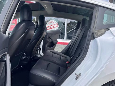 Used 2020 Tesla Model 3 Long Range image 18