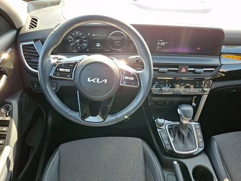 Certified 2024 Kia Seltos X-Line AWD/4WD image 12